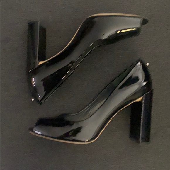 Stuart Weitzman Block Heel - Picture 2 of 5